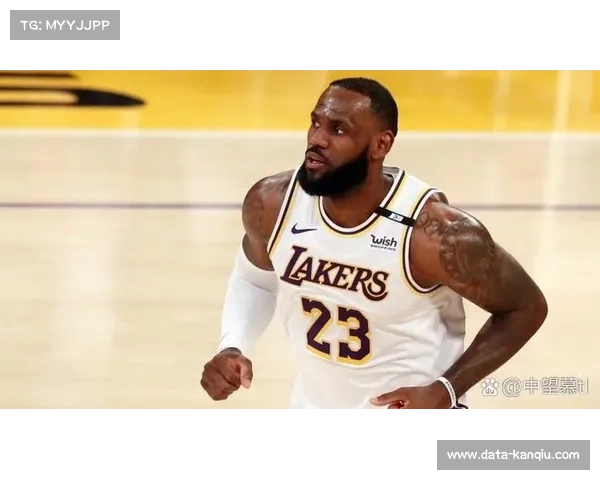 斯图尔特2023赛季场均23分9.3篮板，当选MVP